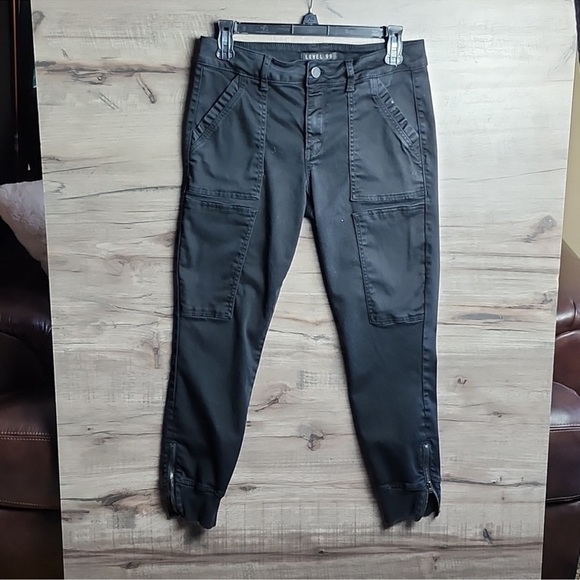 - Level 99 JOLIE UTILITY JOGGER PANTS IN BLACK - Picture 4 of 11
